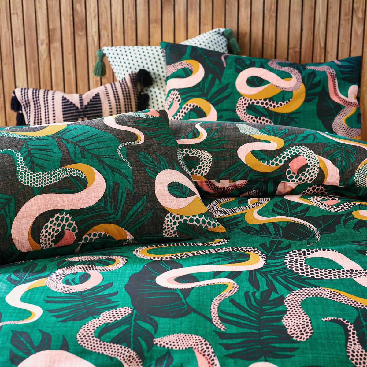 Serpentine Juniper Green Duvet Cover and Pillowcase Set Green – image 3