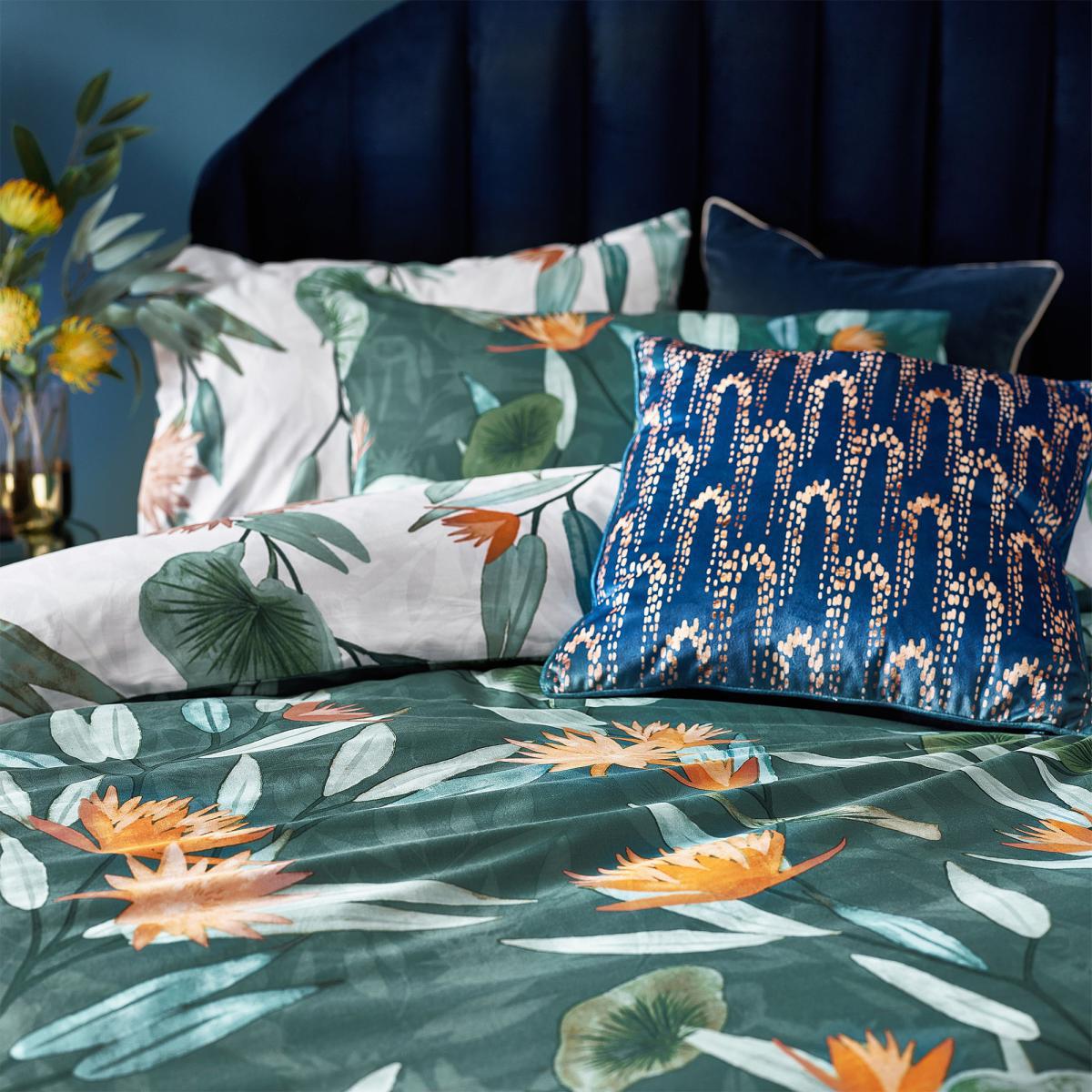 Furn. Tigerlily Duvet Cover and Pillowcase Set Green – image 2