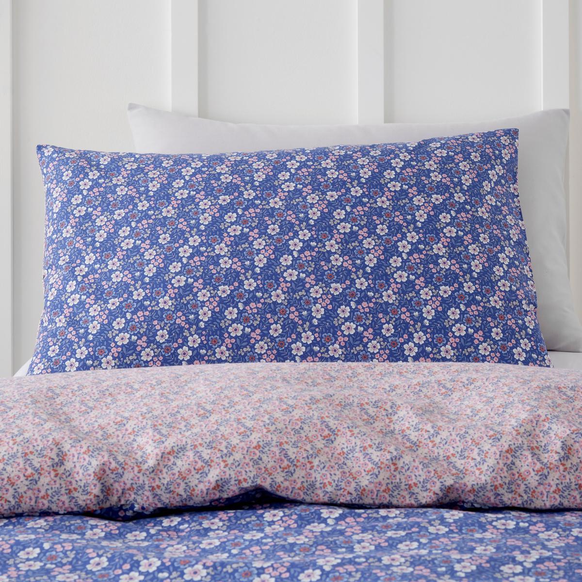 Bessie Ditsy Floral Navy 100% Cotton Reversible Duvet Cover and Pillowcase Set Navy (Blue) – image 4