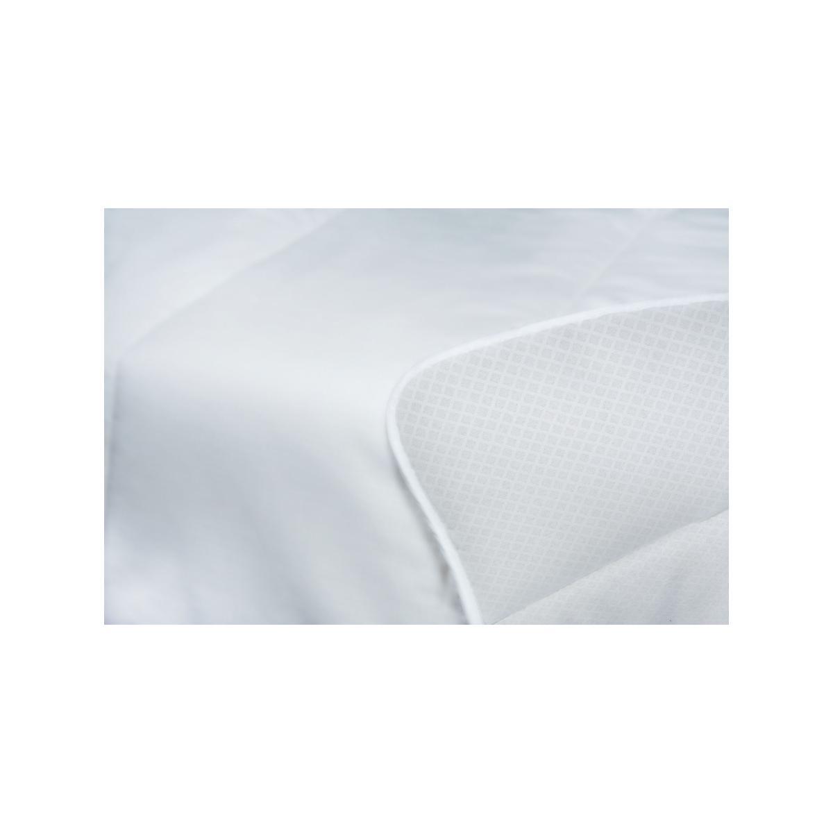 Velfont Yeti Temperature Regulating Synthetic Duvet, 4.5 Tog – image 4