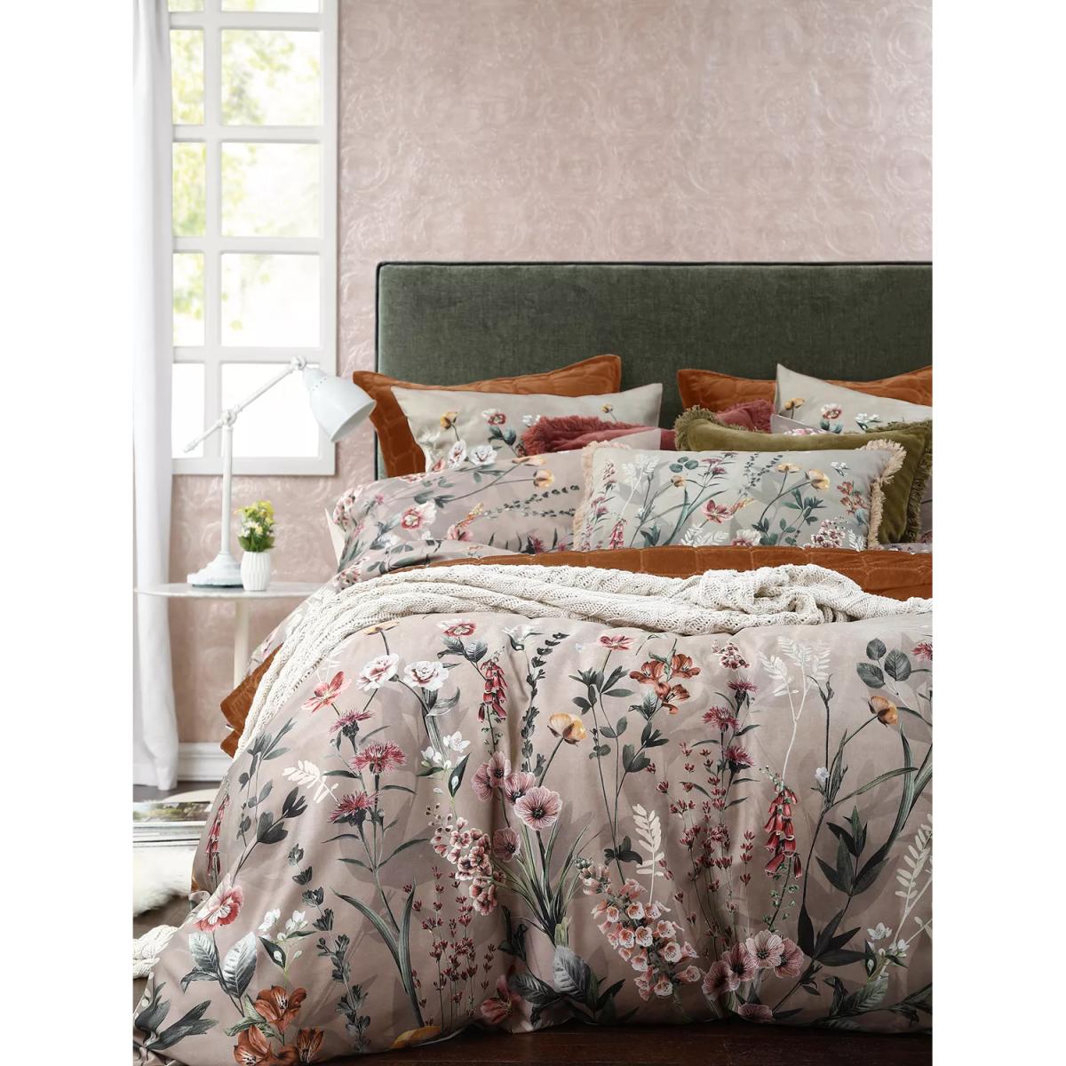 MM Linen Carrie Duvet Cover Set – image 1