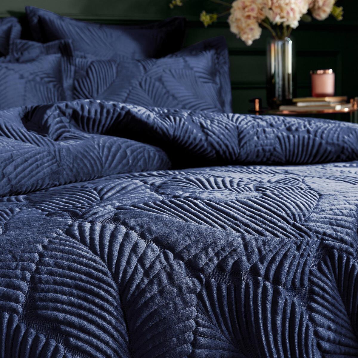 Palmeria Duvet Cover & Pillowcase Set – image 2