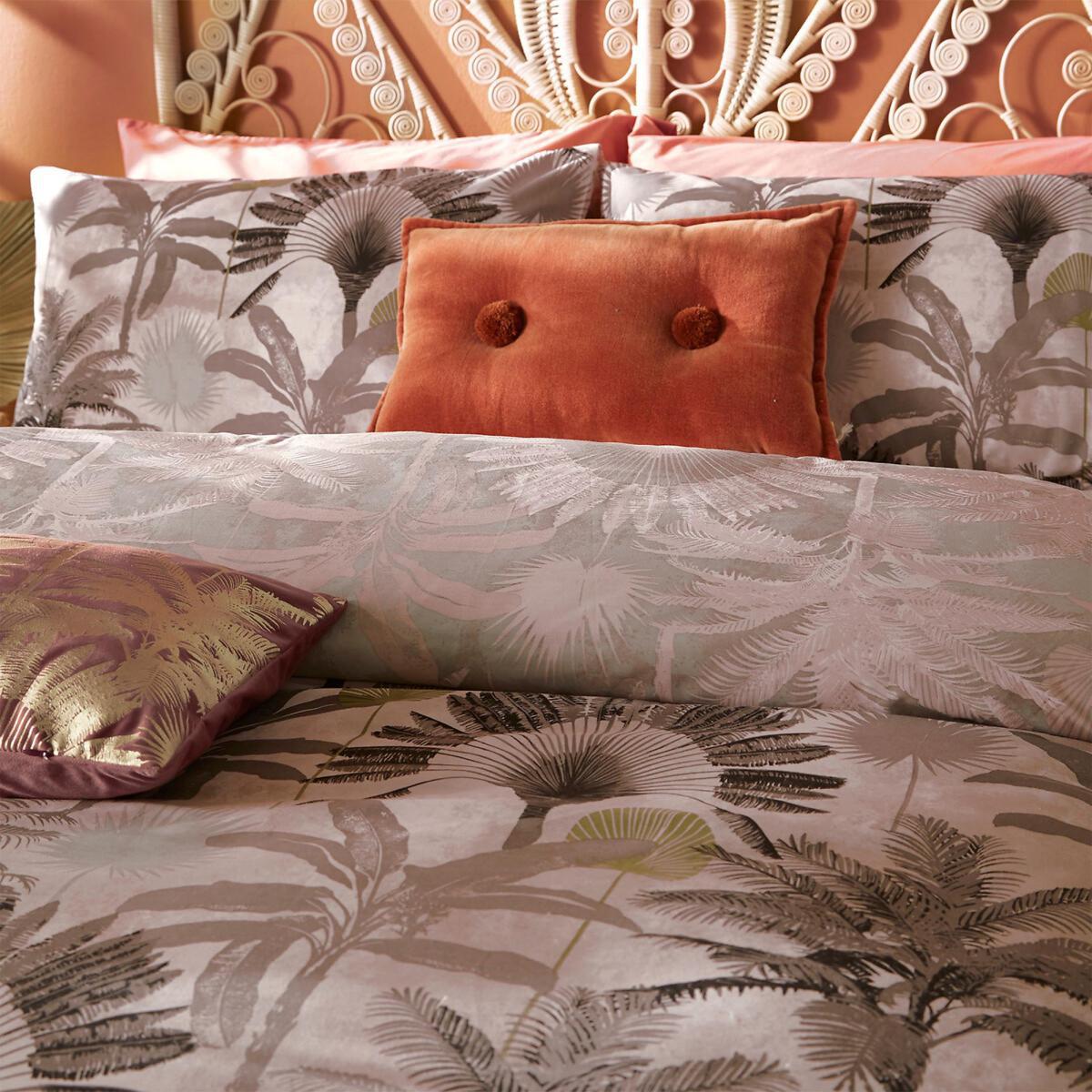 Malaysian Palm Duvet Cover & Pillowcase Set – image 3