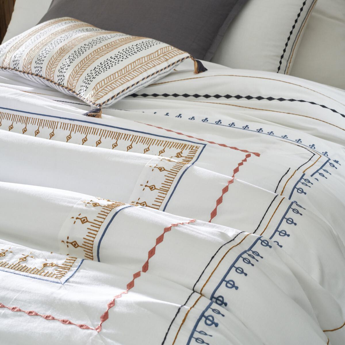 Medina Embroidered Duvet Cover – image 2