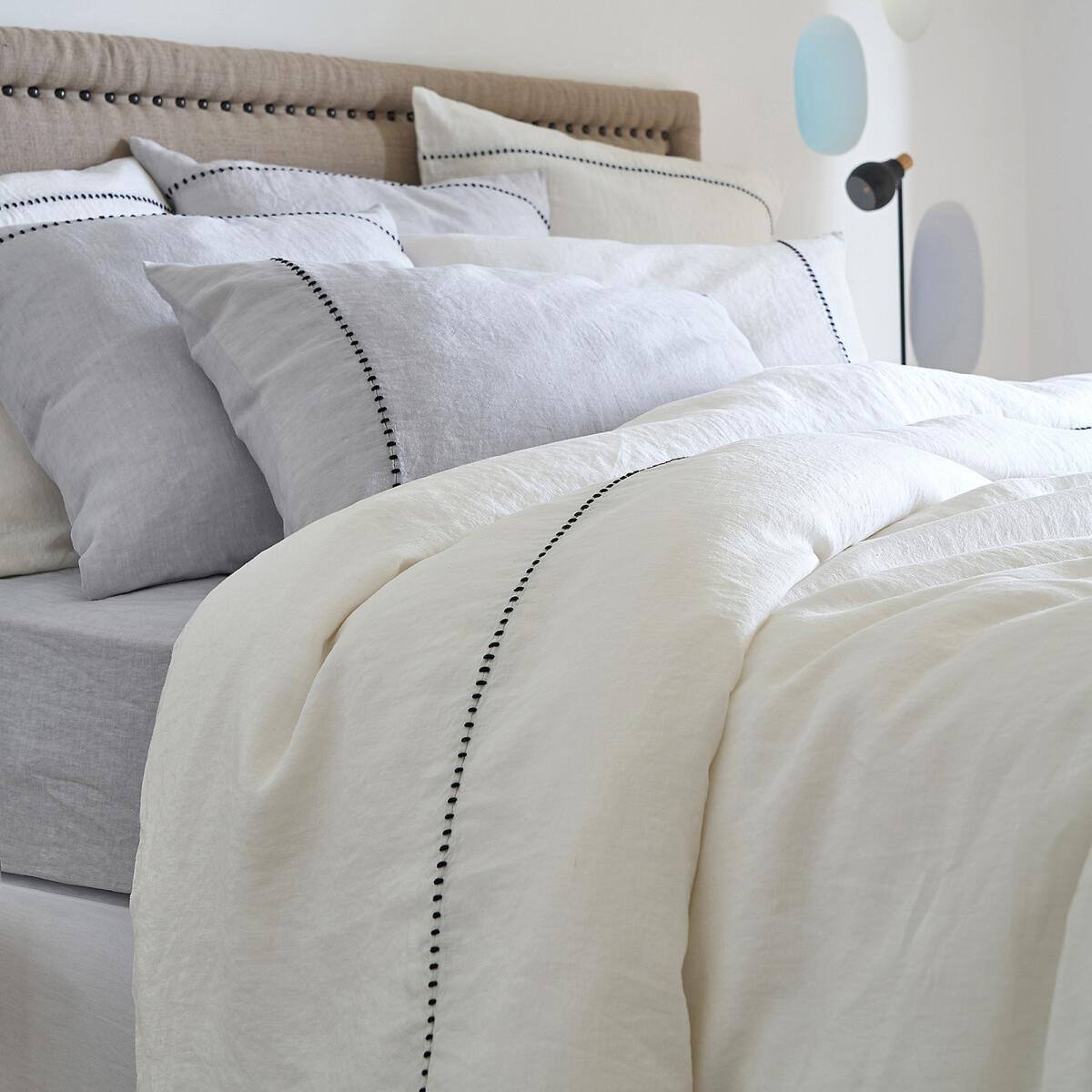 Cavallo Linen Duvet Cover – image 4
