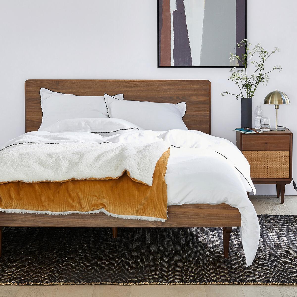 Leone Washed Linen Duvet Cover – image 3