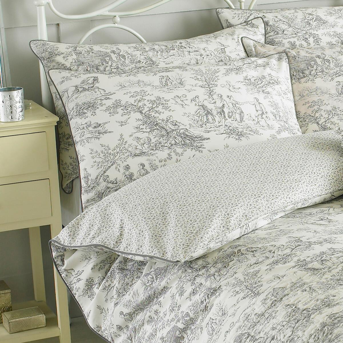 Canterbury Tales Duvet Cover & Pillowcase Set – image 2