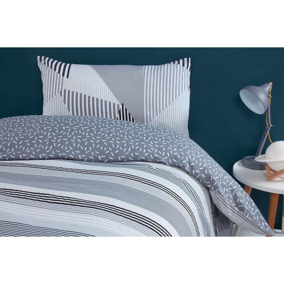 Pack Of 2 Geo Stripe Duvet and Pillowcase Sets – image 5