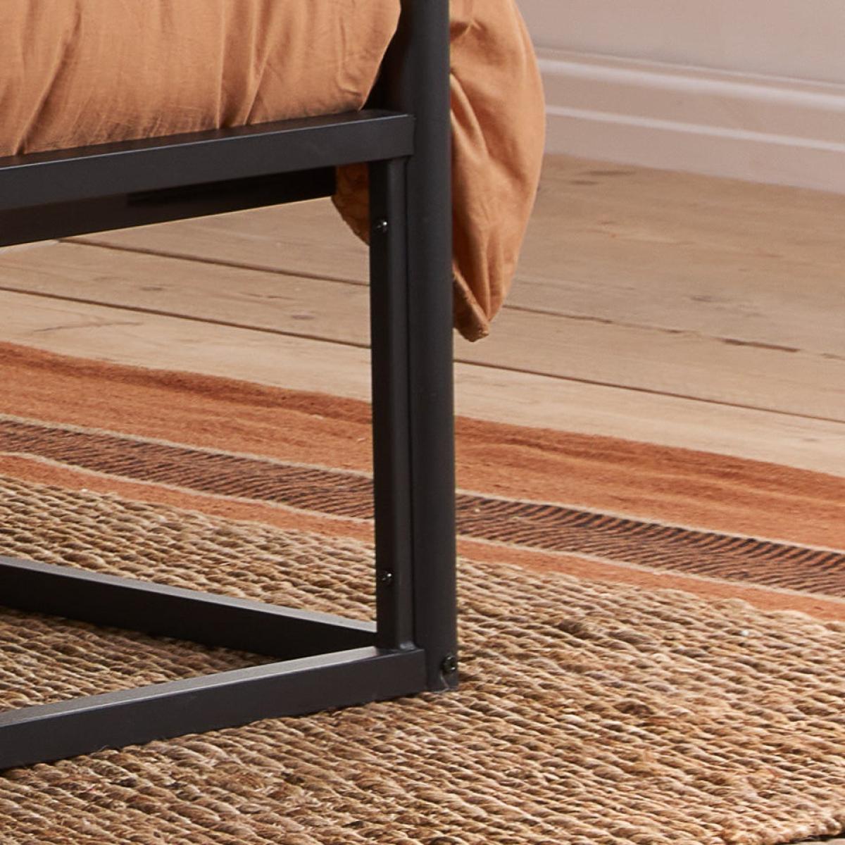 Farringdon Metal 4 Poster Bed Black – image 4