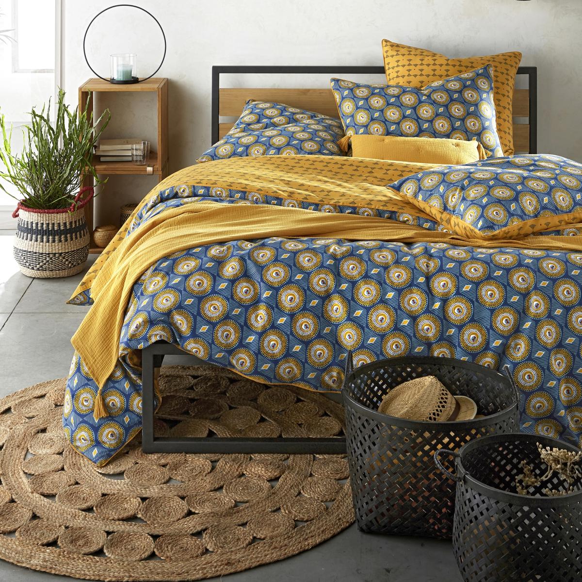 Hiba Steel and Pine Bed – image 5