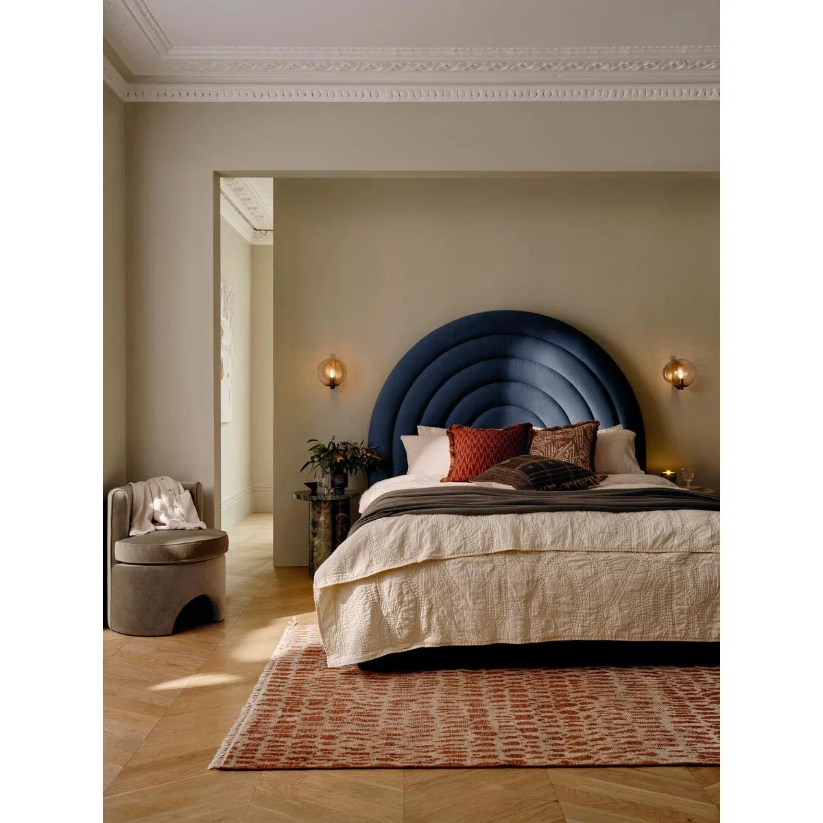 Archway Bed, Emperor, Linen Dark Navy, UK
