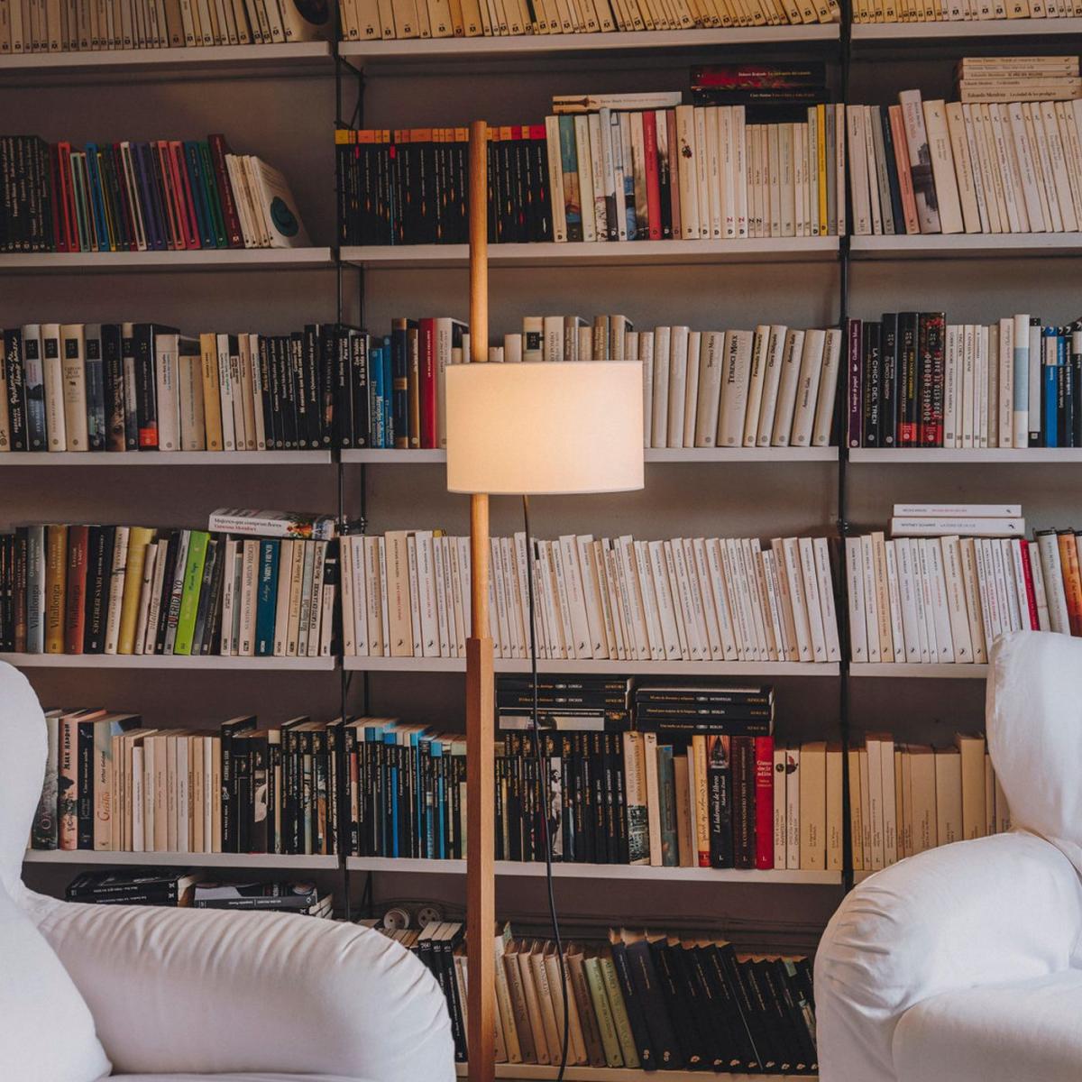 Beech/Beige TMM Floor Lamp - UK Plug – image 2