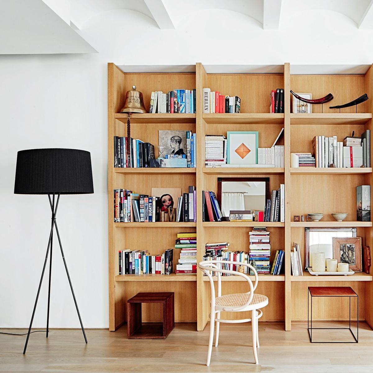 Black Trípode Floor Lamp - EU Plug – image 4