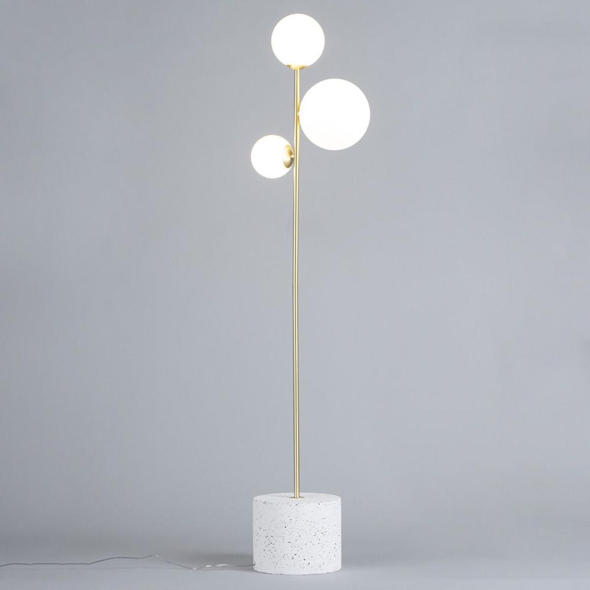 Forella Floor Lamp, Satin Brass – image 3