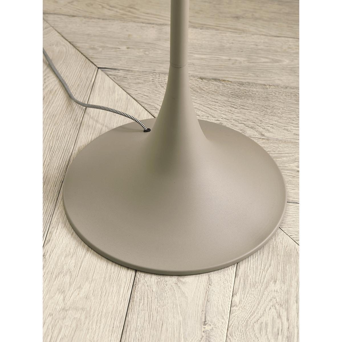 Grey Metal Floor Lamp – image 3