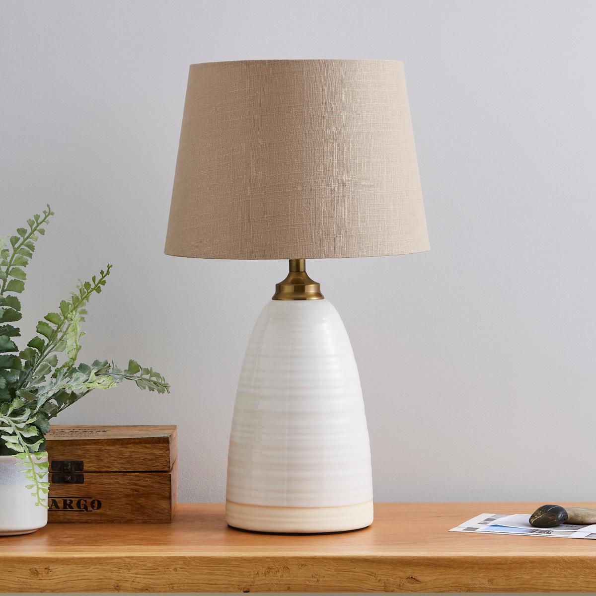 Churchgate Harby Table Lamp White – image 2