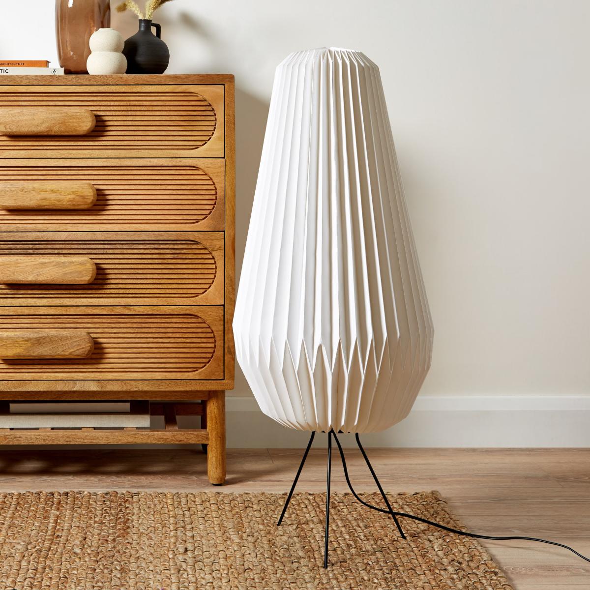 Origami Paper Midi Tripod Floor Lamp Black – image 2