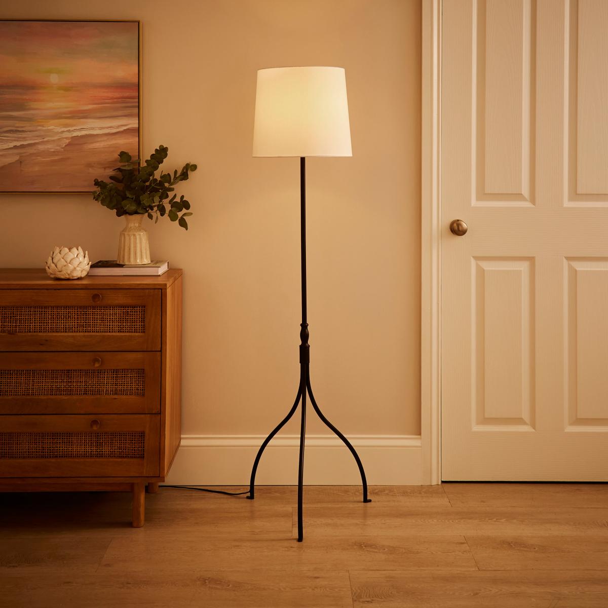 Classic Tripod Floor Lamp Black – image 2