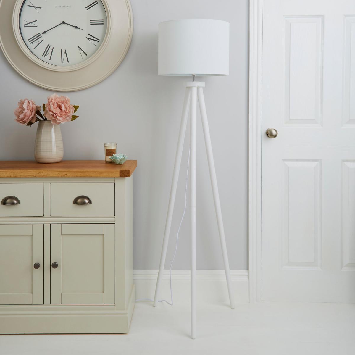 Jandia Wooden Tripod White Floor Lamp White – image 2