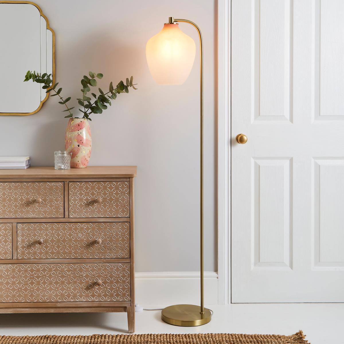 Juliet Floor Lamp Pink – image 1