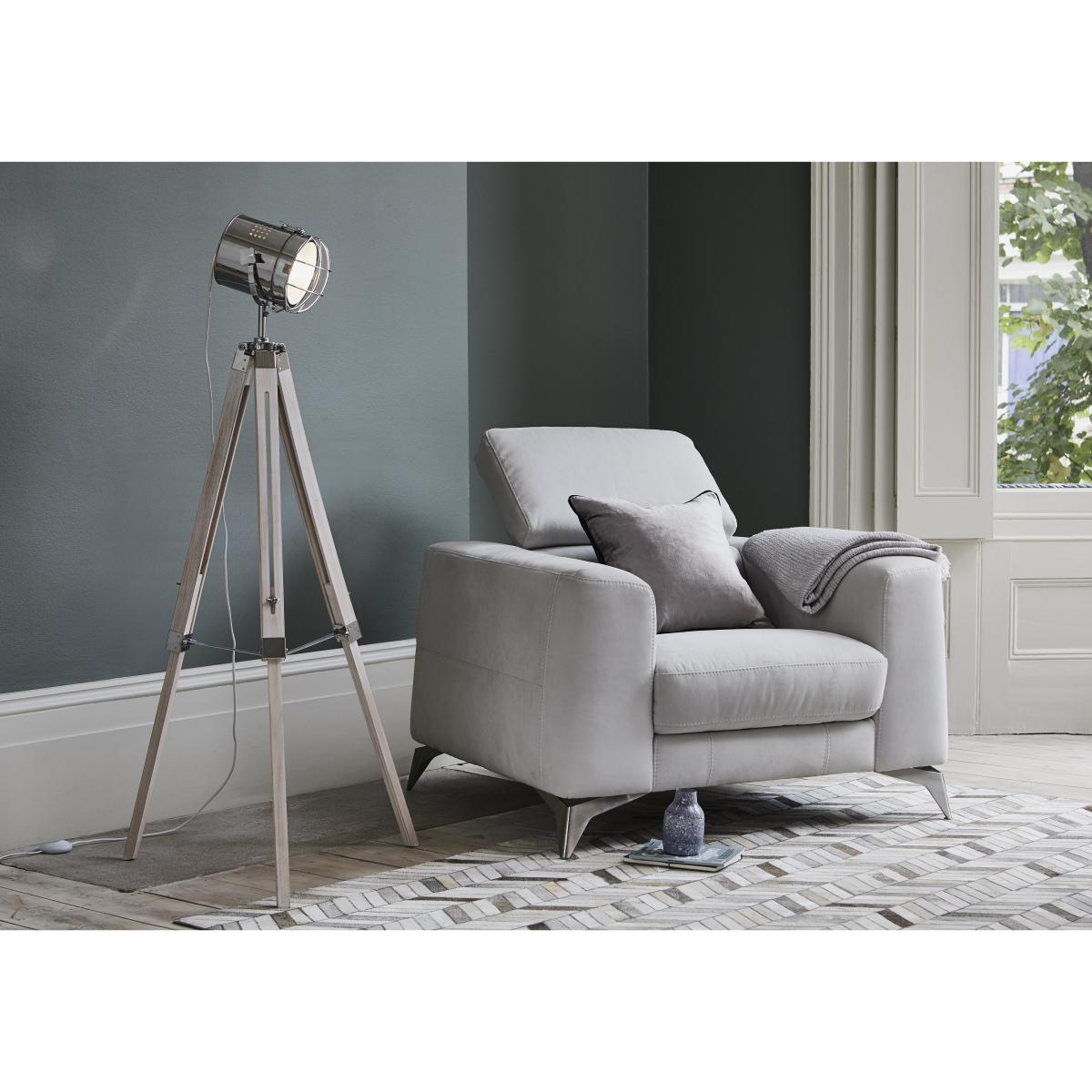 White Wash Wood Tripod Floor Lamp - White – image 2