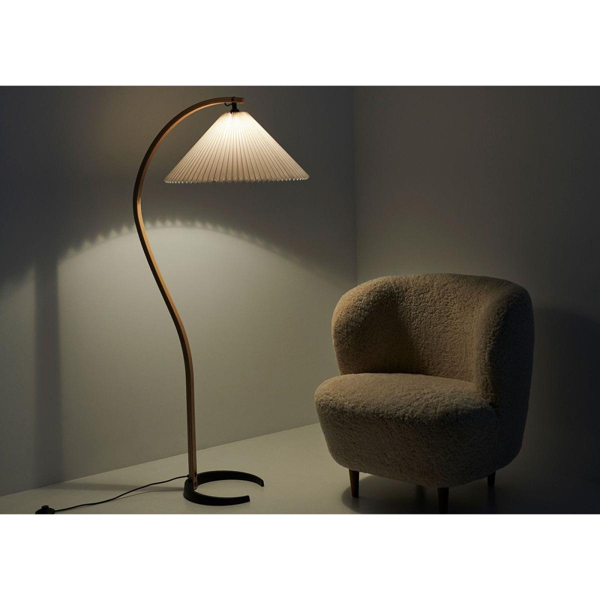 Gubi Timberline Floor Lamp – image 2