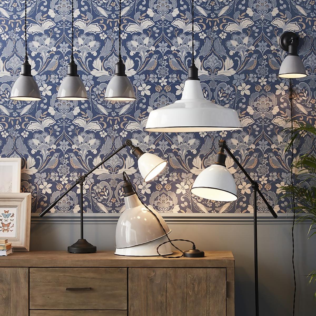 Country Living Farmhouse Floor Lamp - White – image 3