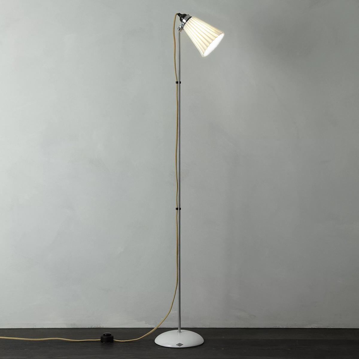 Original BTC Hector Pleat Floor Lamp – image 4