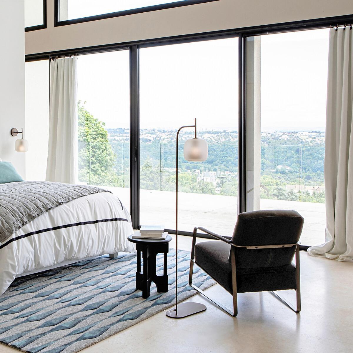 Misuto Floor Lamp by E. Gallina – image 7