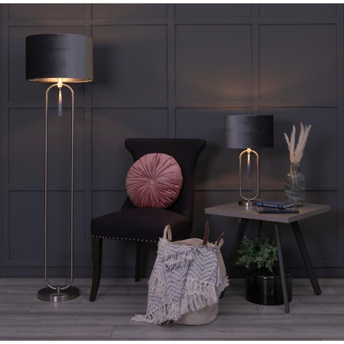 Tassel Floor Lamp – image 2