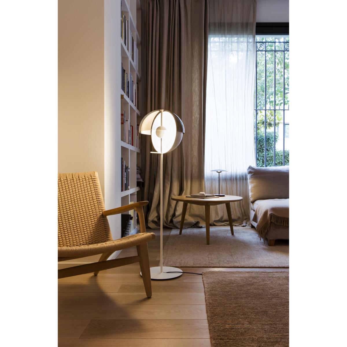 Theia Floor lamp - LED / H 116 cm by Marset White – image 2