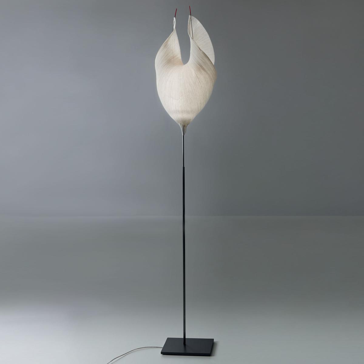 The MaMo Nouchies LED Floor lamp - / Babadul by Ingo Maurer Beige – image 1