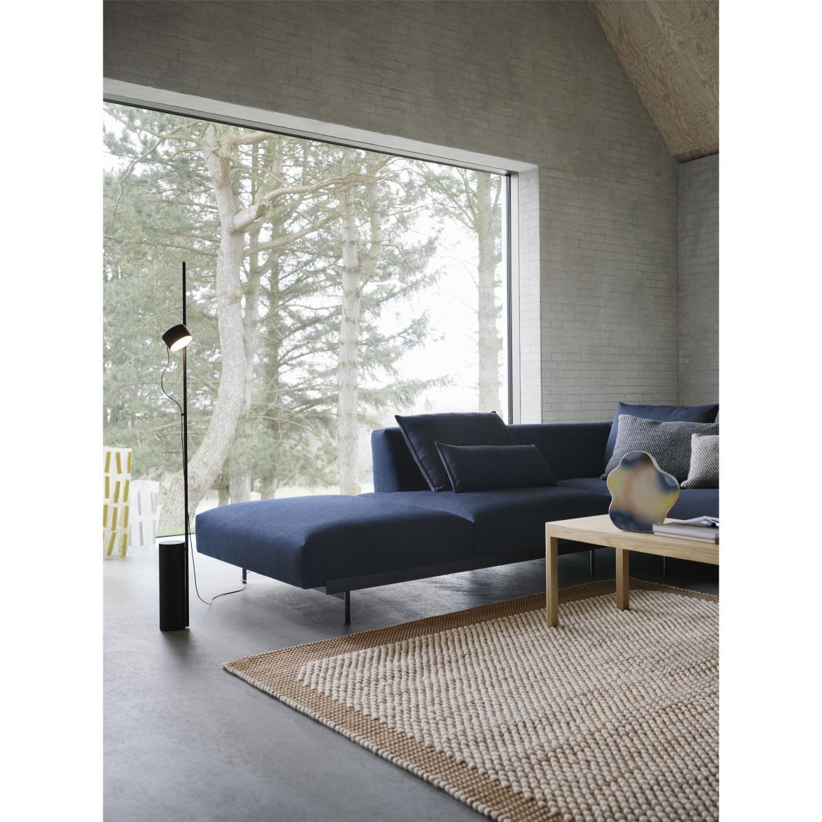 Post Floor lamp - / LED - 2 adjustable magnetic spotlights by Muuto Black – image 6