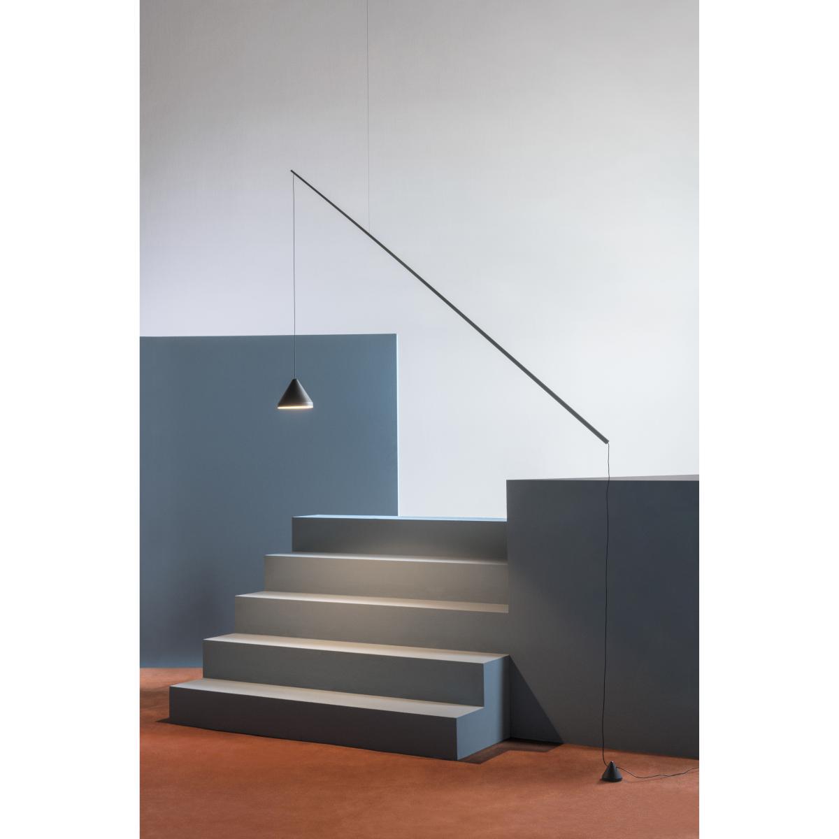 North Floor lamp - / Suspendu & orientable - LED by Vibia Grey – image 4
