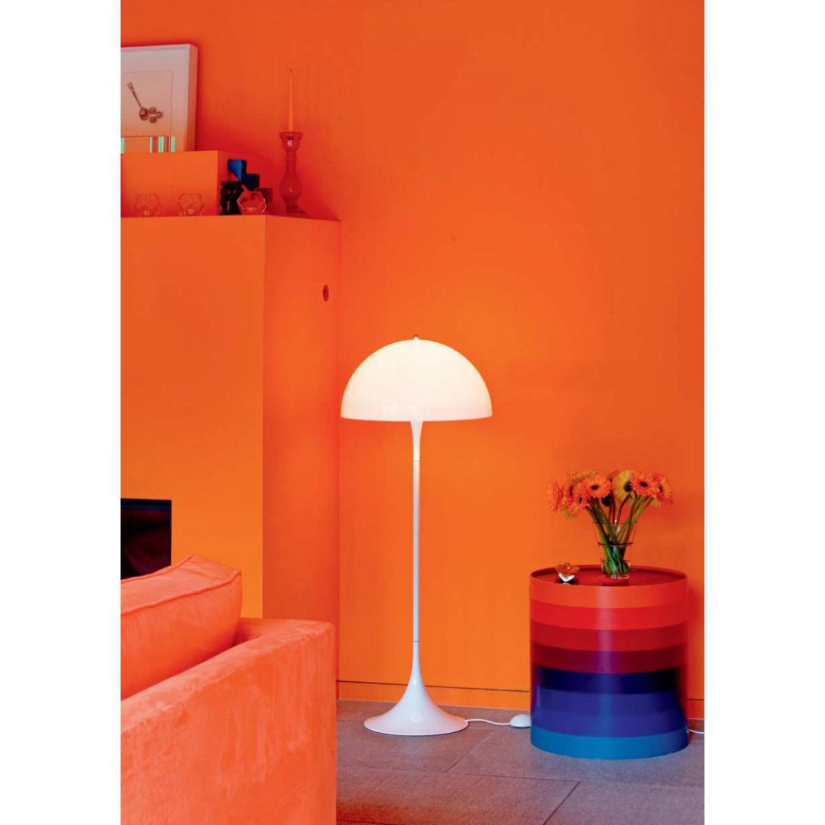 Panthella Floor lamp - H 130,5 cm by Louis Poulsen White – image 3