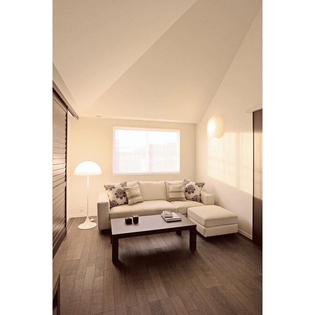 Panthella Floor lamp - H 130,5 cm by Louis Poulsen White – image 6