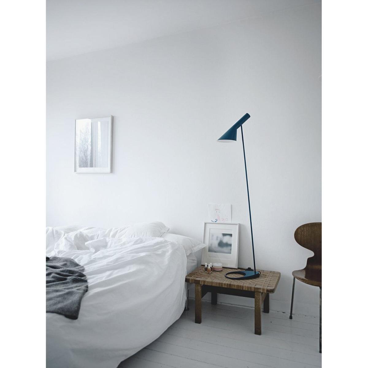 AJ Floor lamp - H 130 cm by Louis Poulsen White – image 3