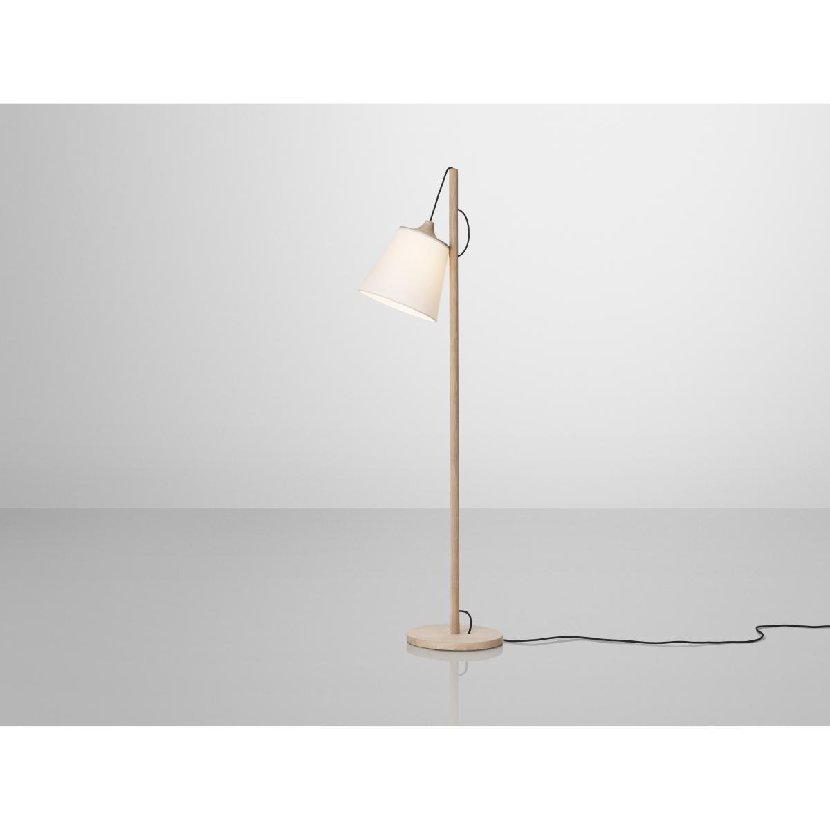 Pull lamp Floor lamp by Muuto Natural wood – image 2