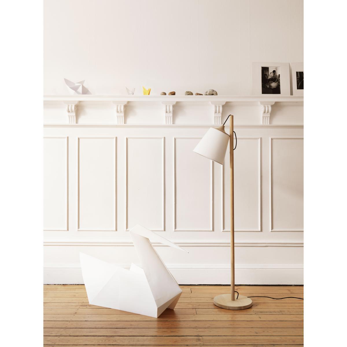 Pull lamp Floor lamp by Muuto Natural wood – image 3