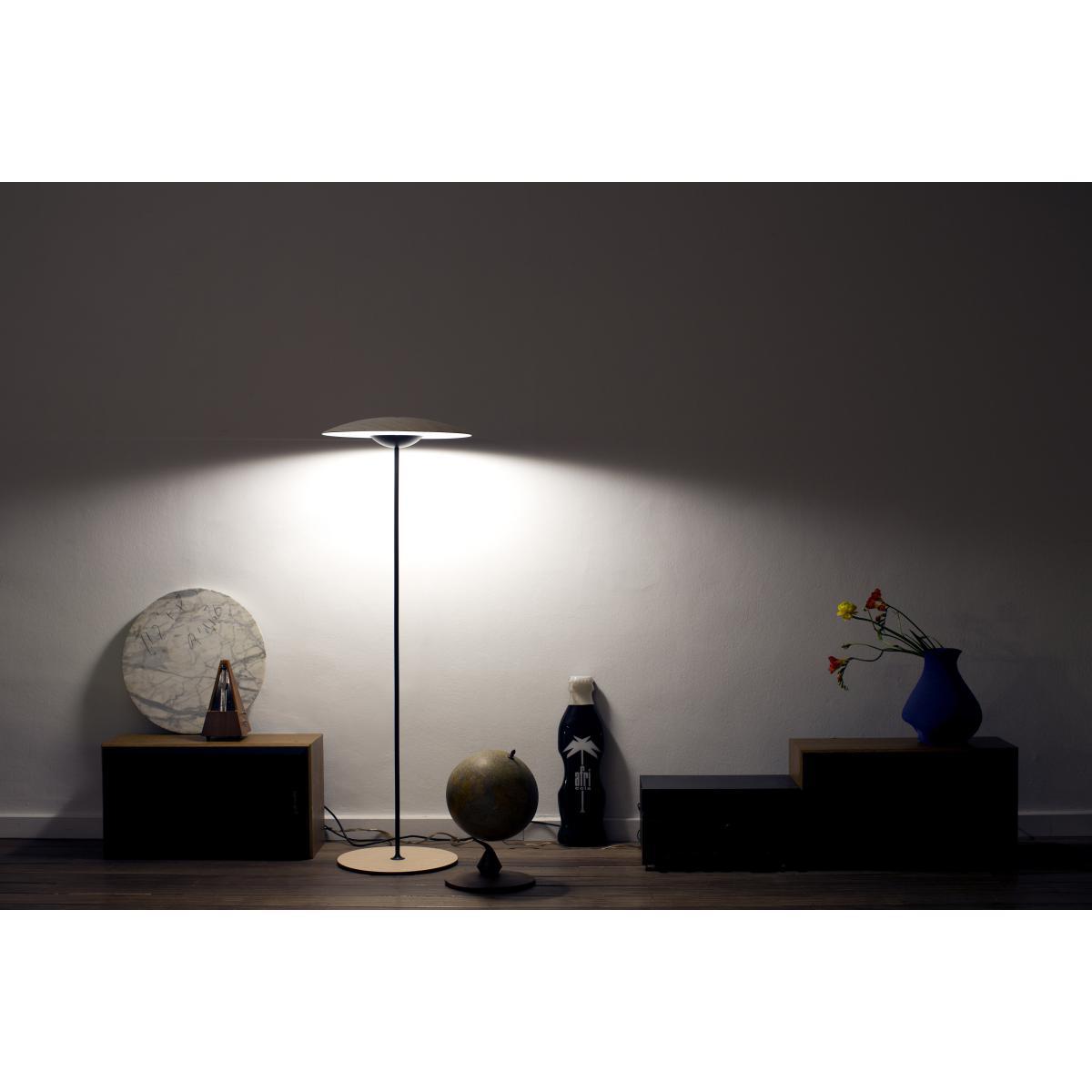Ginger P Floor lamp by Marset Black/Natural wood – image 2