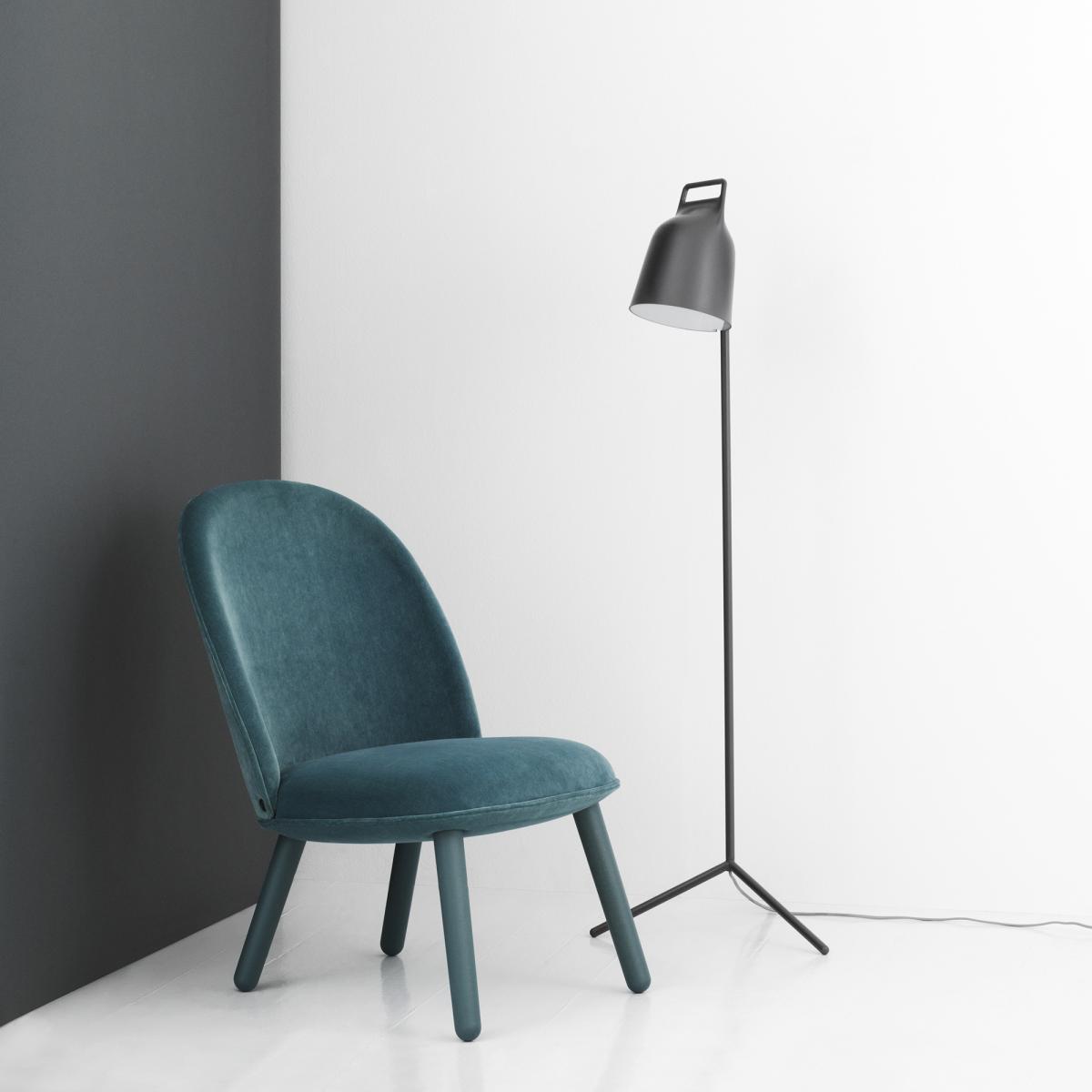 Normann Copenhagen Stage floor lamp Black powder-coated steel – image 6
