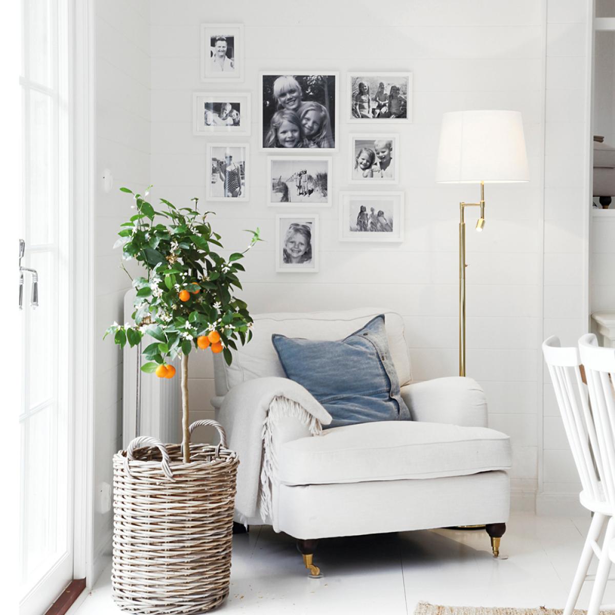 By Rydéns Orlando floor lamp White brass stand – image 2