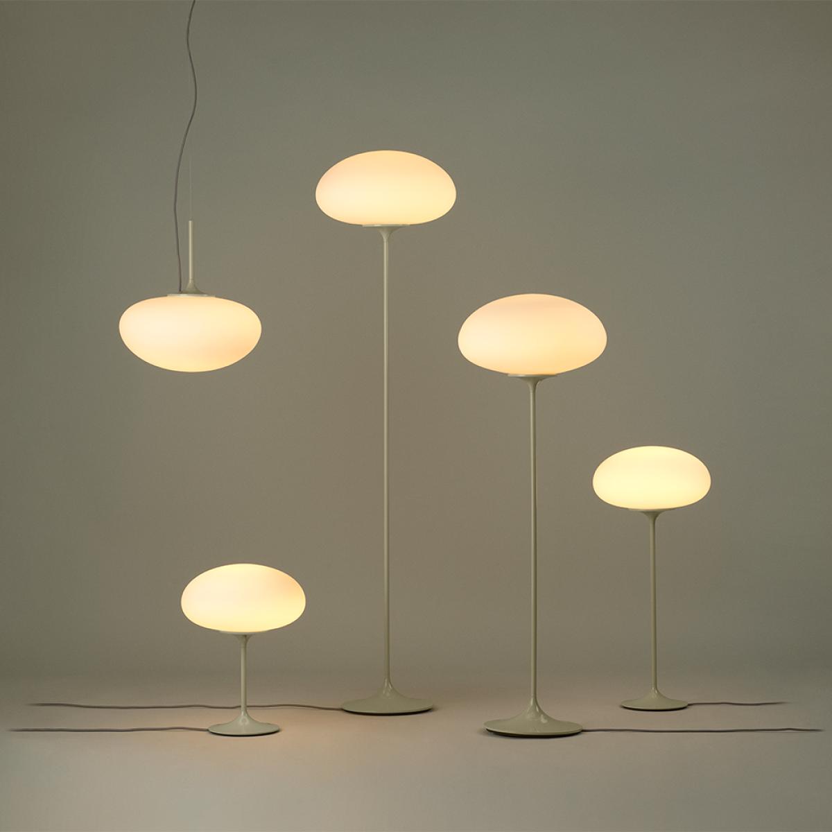 Gubi Stemlite Floor lamp Black chrome h.110 cm – image 3
