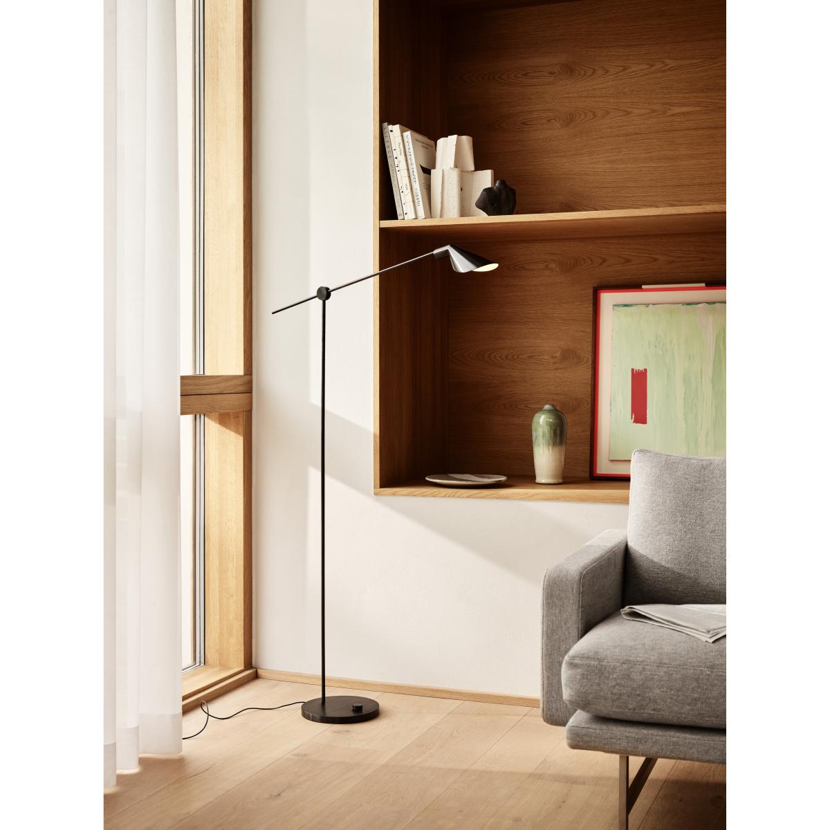 Fritz Hansen MS011 floor lamp Black – image 3