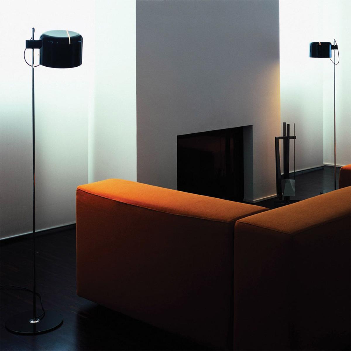 Oluce Coupé 3321 floor lamp Black chrome stand – image 3