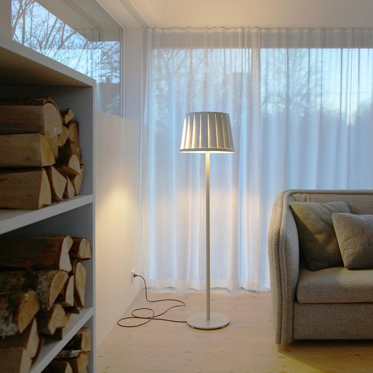 Bsweden AVS floor lamp White matte – image 3