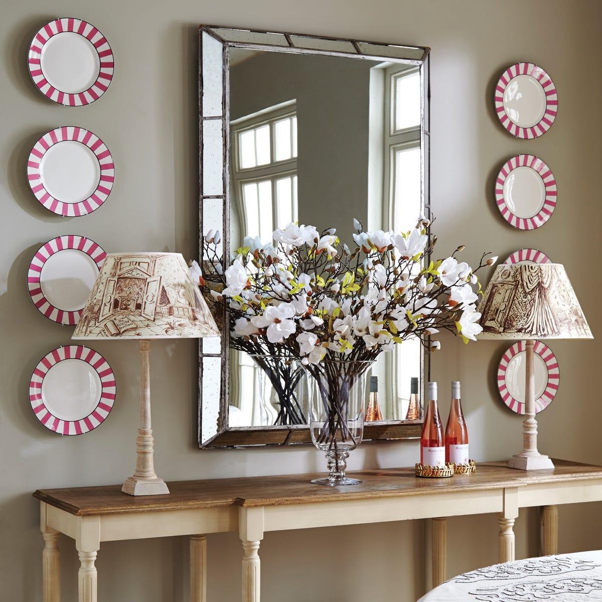 Wooden Column Bedside Lamp - Cream – image 2