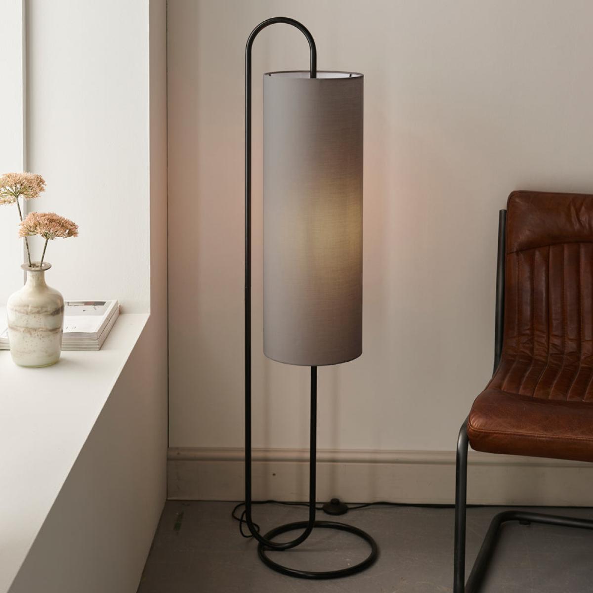 Gallery Interiors Bayford Floor Lamp in Matt Black & Grey – image 3