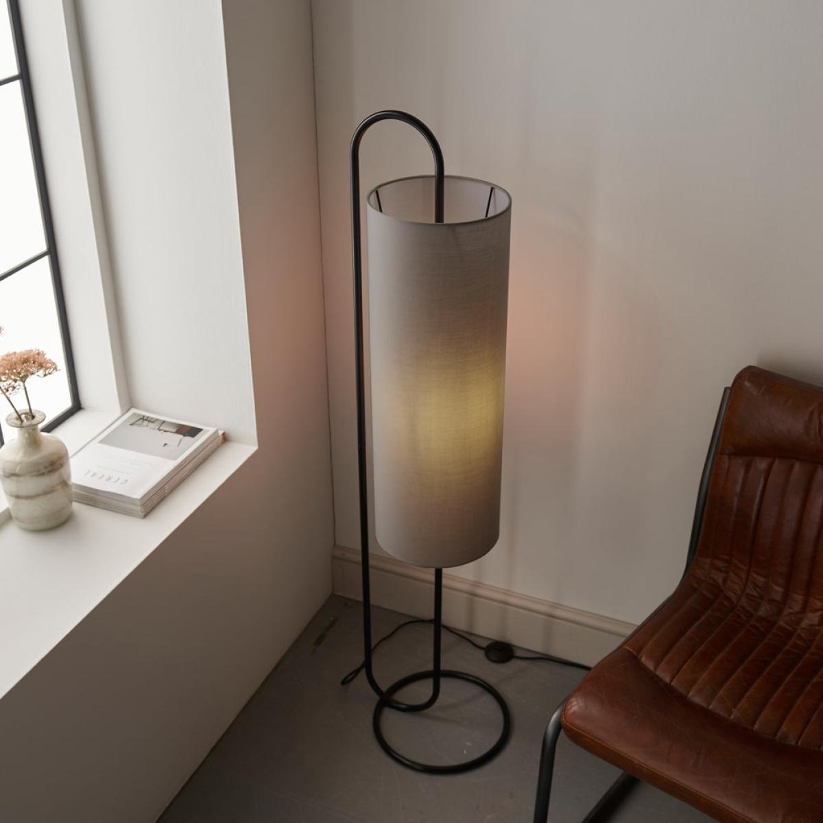 Gallery Interiors Bayford Floor Lamp in Matt Black & Grey – image 5