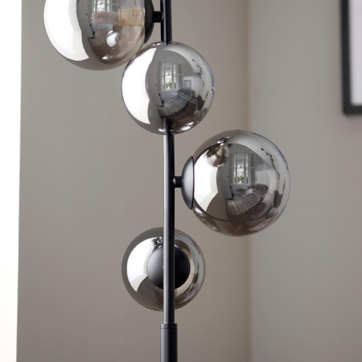 Reeko Matt Back Floor Lamp – image 4